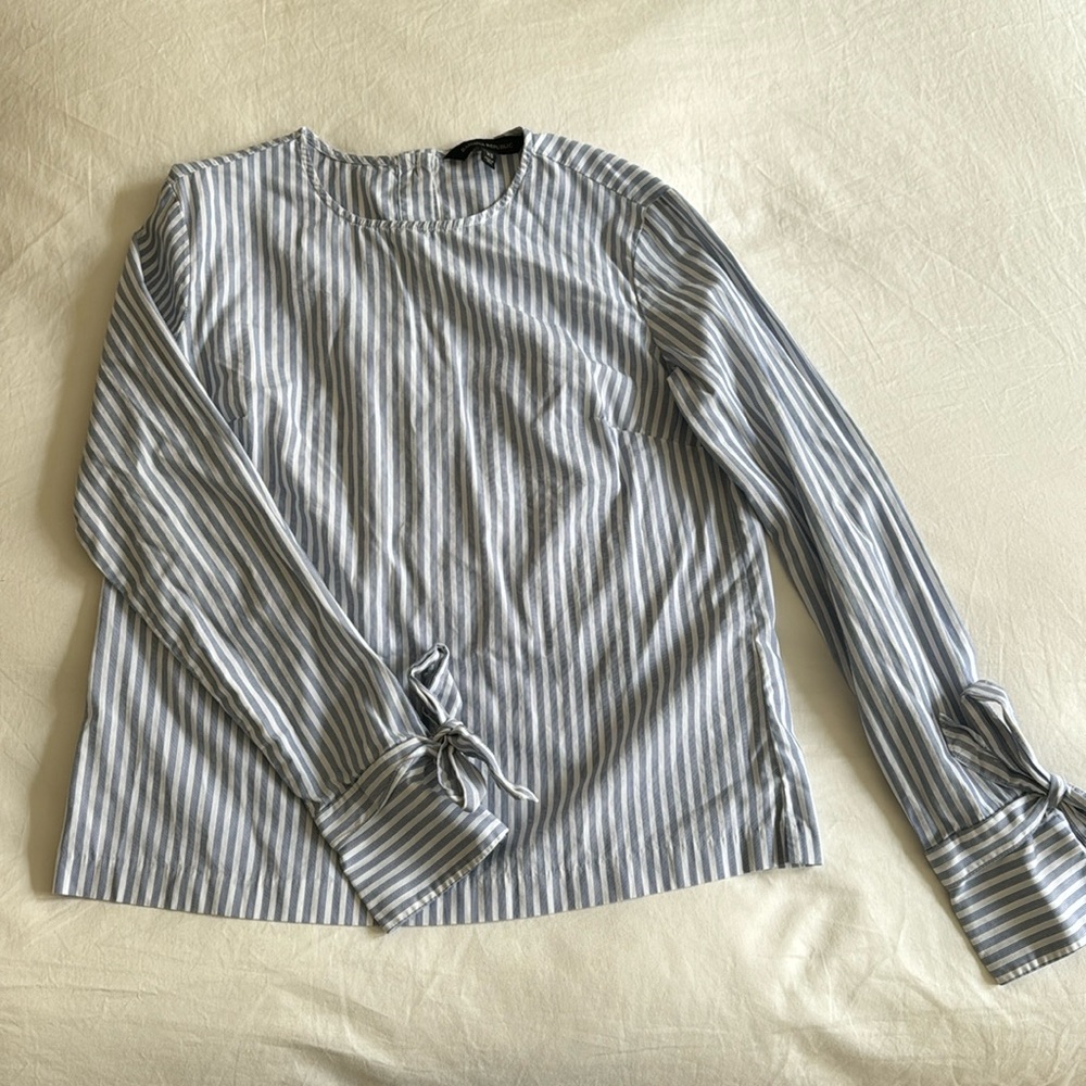 Banana republic stripped bow button long sleeve
